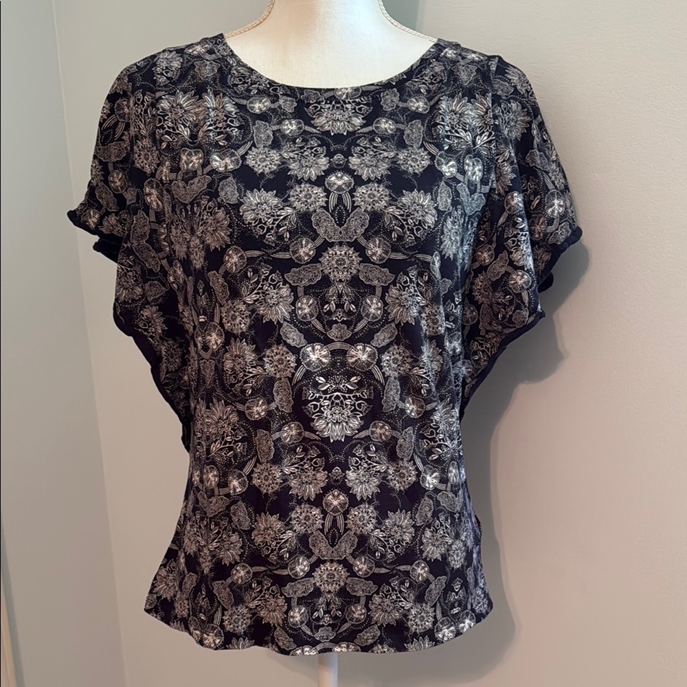 GAP Black & White Short Sleeve Printed Tee